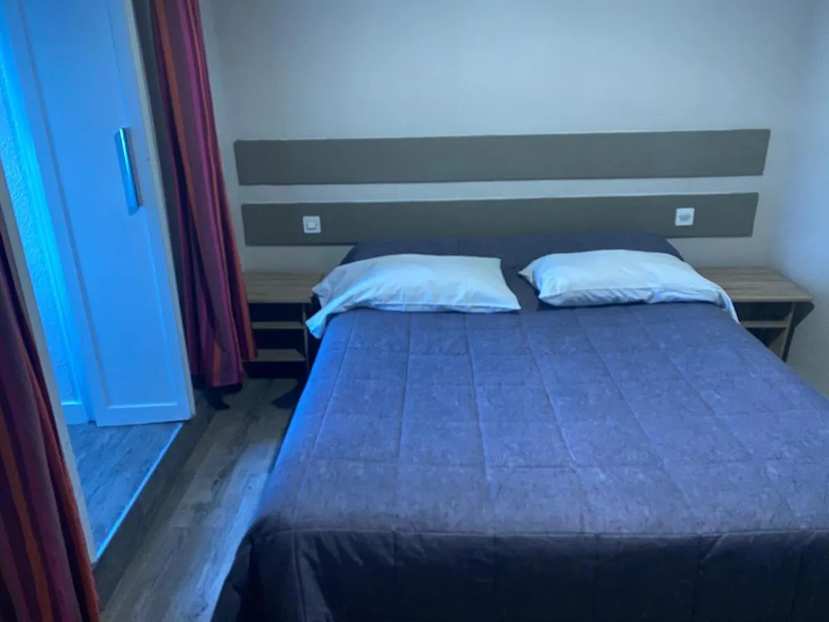 Hotel & Restaurant Hanoi Station Saint-Malo