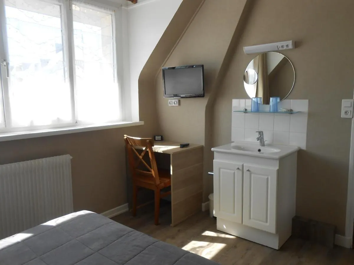 Hotel & Restaurant Hanoi Station Saint-Malo 3*,